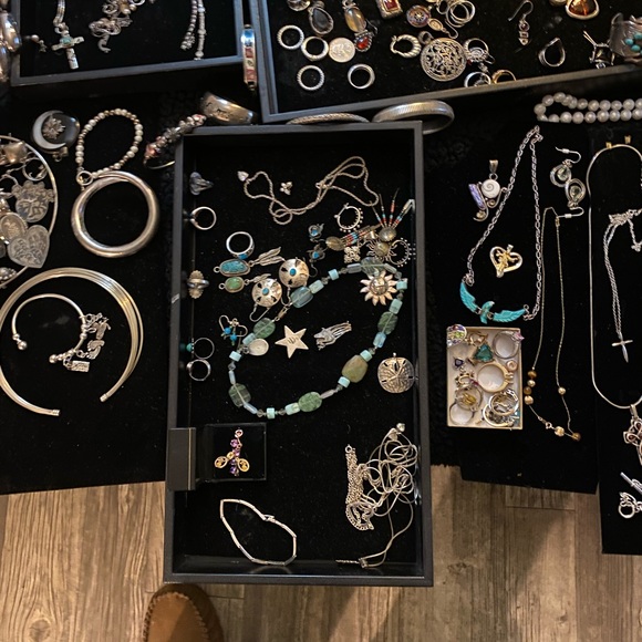 Meet your Posher, Tom - Picture 11 of 15